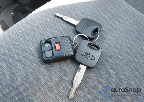 2000 Ford Focus Se from USA, damaged, VIN 1FAFP34P6YW340556